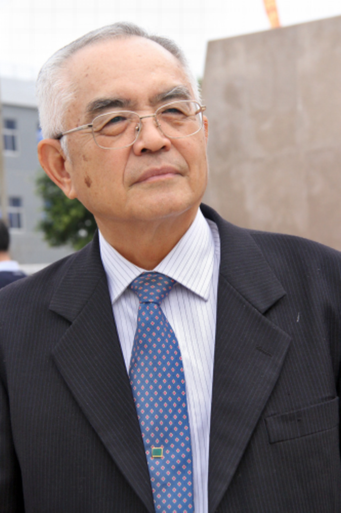 羅董